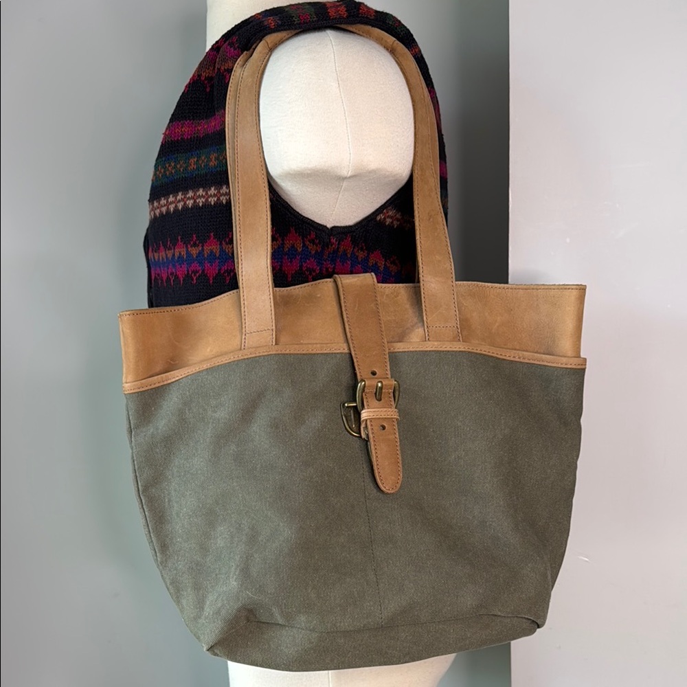 Stylish Tan and Green Women's Tote Bag